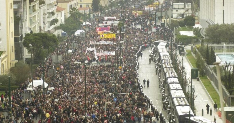 Ζητείται αντιπολεμικός ξεσηκωμός
